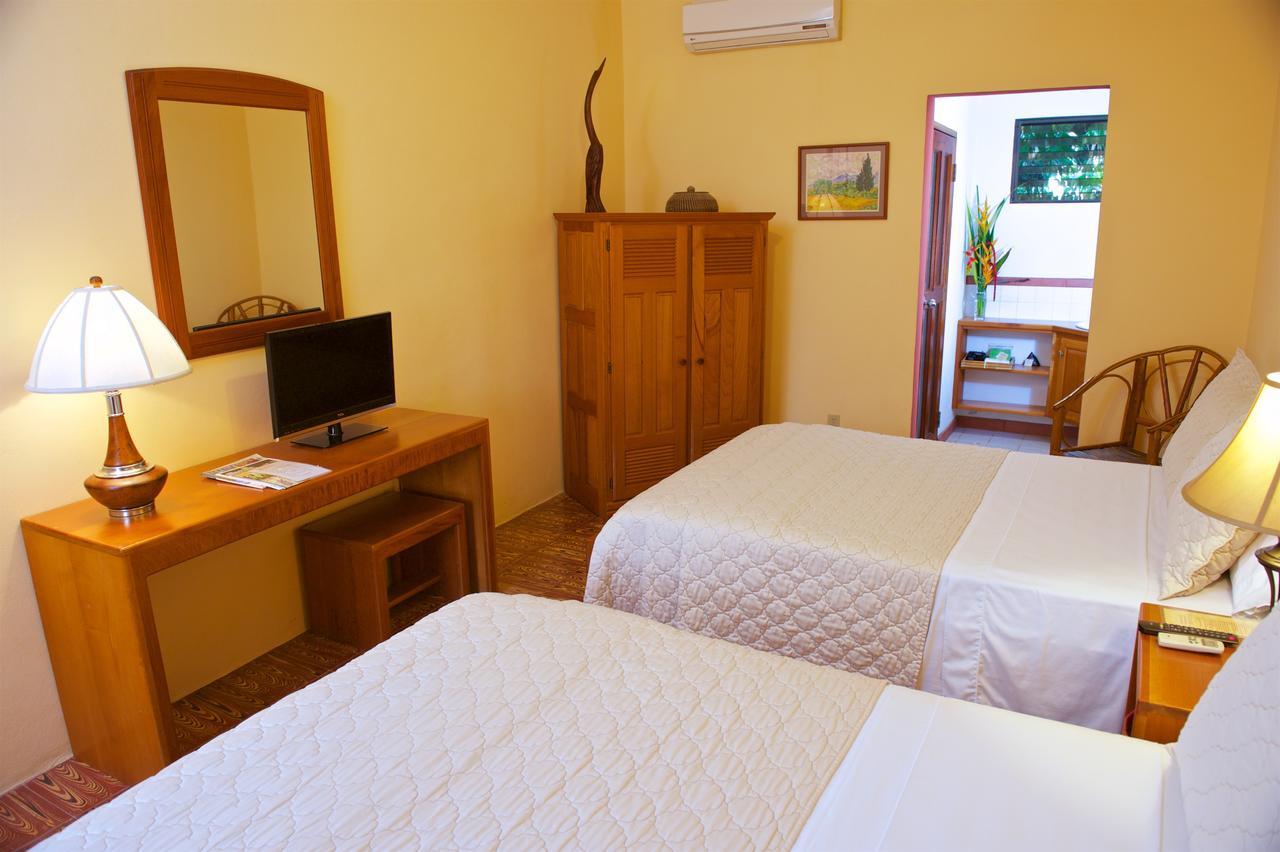 Bed and Breakfast Coral House Пунта-Горда Экстерьер фото